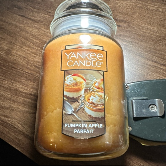 Yankee candle pumpkin apple parfait large jar - Picture 3 of 3